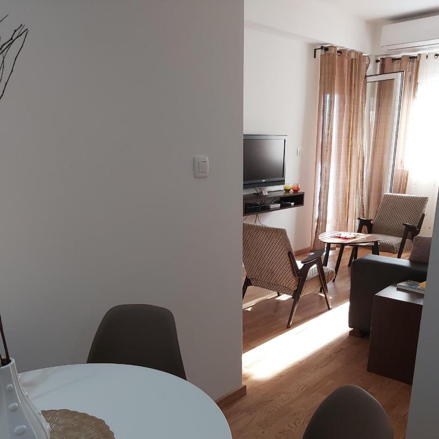 Appartamento Apartman Miss T Podgorica Esterno foto