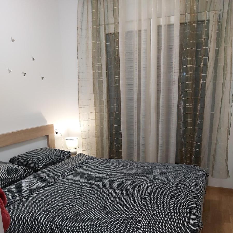 Appartamento Apartman Miss T Podgorica Esterno foto