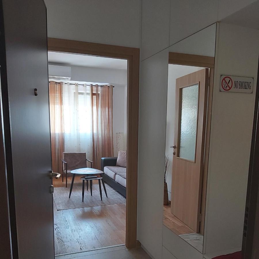 Appartamento Apartman Miss T Podgorica Esterno foto